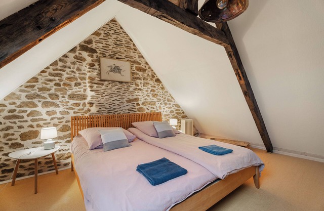 Holiday Home 'Maison Chapelle Du Verger' with Sea View, Shared Terrace and Private Garden