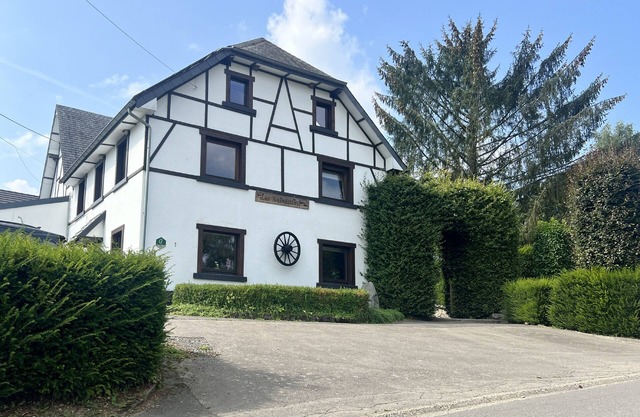 Holiday home near Malmedy with wellness