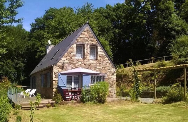 Holiday Home near Rosa Granite Coast Beaches