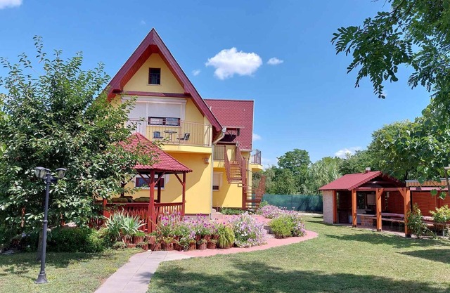 Holiday home near the eco centre with WLAN and air conditioning