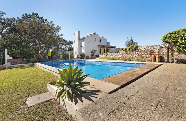 Holiday Home 'Quinta La Rabide' with Mountain View, Wi-Fi and Air Conditioning