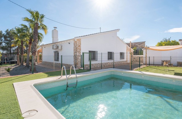 Holiday Home 'Reme ' with Private Pool, Wi-Fi and Air Conditioning