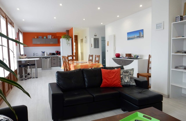 Holiday Home Rental -6 people- 3 * La Rochelle/Périgny