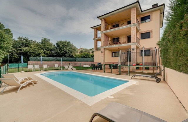 Holiday Home 'Sueños De Guara Casa Rural' with Mountain View, Private Pool and Wi-Fi