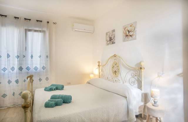 Holiday Home 'Su Giuali' with Terrace & Wi-Fi