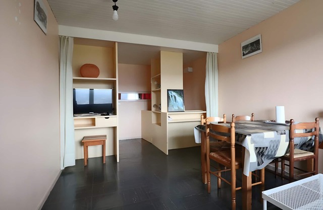 Holiday Home 'Sapins A5 - Super Murat' with Mountain View and Balcony