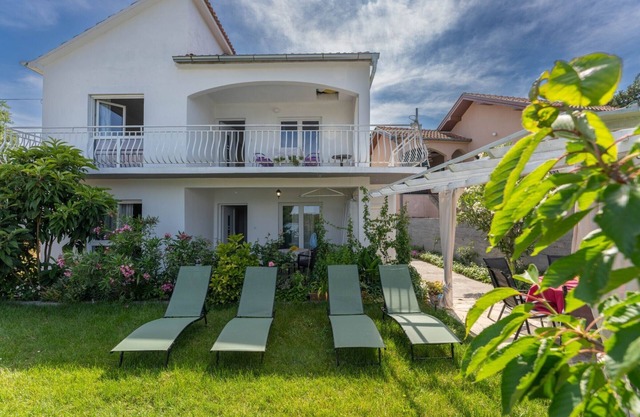 Holiday Home Sanda - Four Bedroom Holiday Home with Terrace