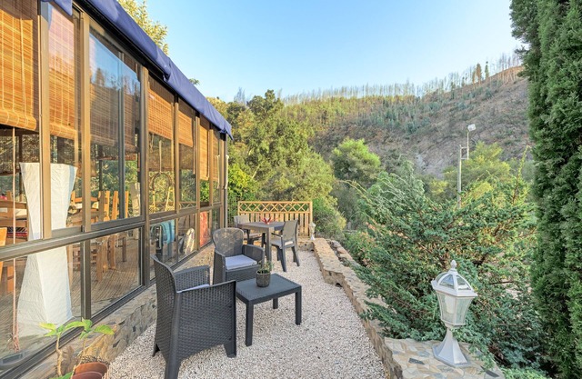Holiday Home 'Selão Da Eira Velha' with Lake View, Shared Pool and Wi-Fi