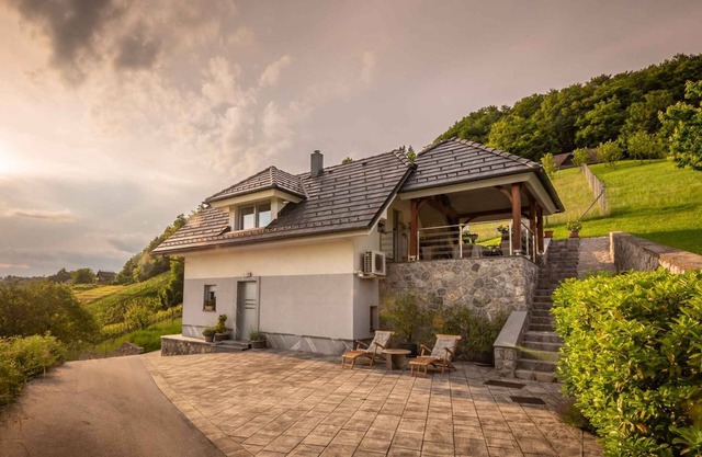 Holiday home with wonderful view