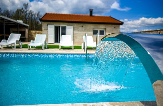 Holiday Home Silver Stone - Villa with Swimming Pool