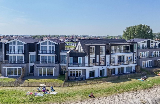 Holiday Home Sint-Annaland near Zeeland Beach