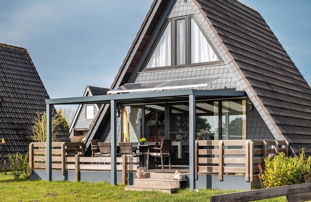Holiday Home 'Sonnenschein' with Private Terrace, Private Garden and Wi-Fi