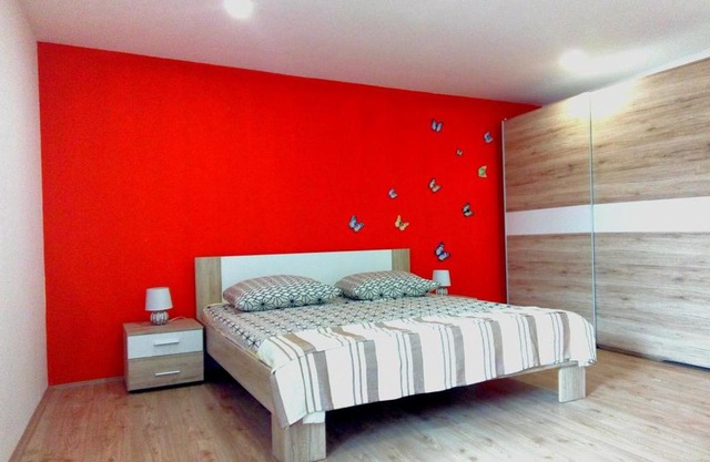 Holiday Home Sutomiscica 11622