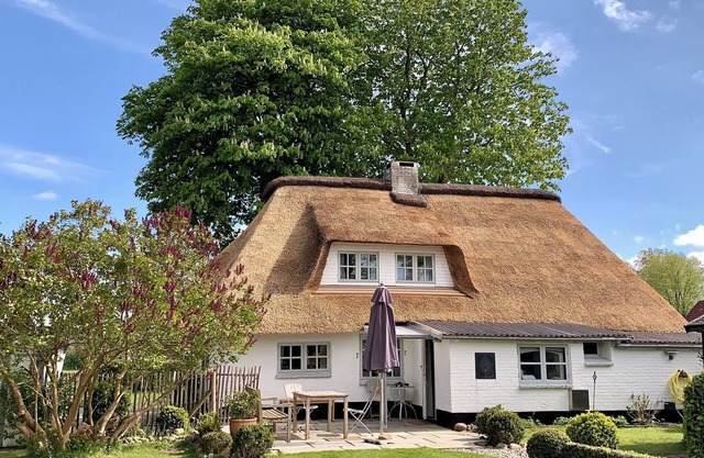 Holiday Home 'Tade Bo' with Private Terrace, Private Garden and Wi-Fi