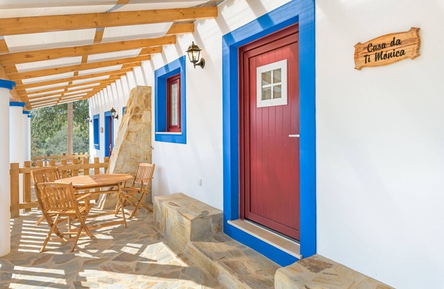 Holiday Home 'Ti Mónica' with Mountain View, Wi-Fi and Air Conditioning