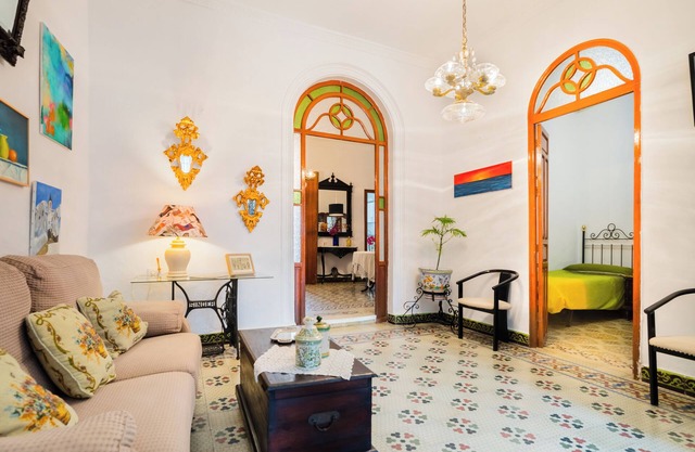 Holiday Home 'Una Casa Azul' with Private Terrace and Air Conditioning