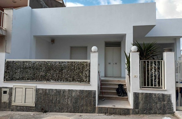 Holiday Home 'Villetta Anguille' with Sea View and Private Terrace