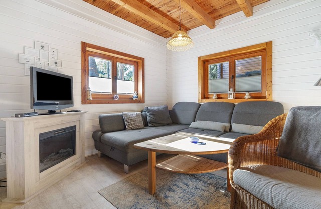 Holiday Home 'Wildgans' with Shared Terrace, Shared Garden and Wi-Fi