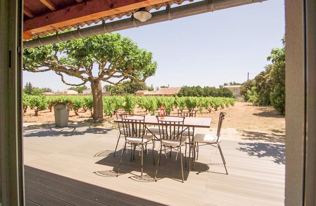 Holiday home with airco in beautiful wine region