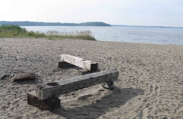 Holiday home with garden and terrace, 800 m to beach