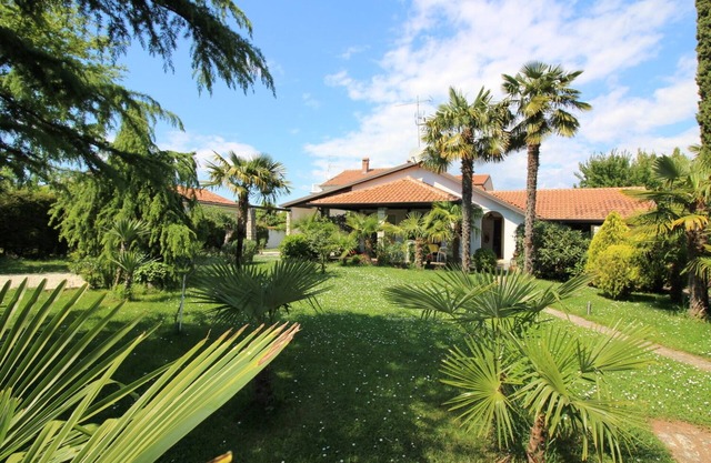 Holiday home with garden, close to the beach, quiet location, family-friendly