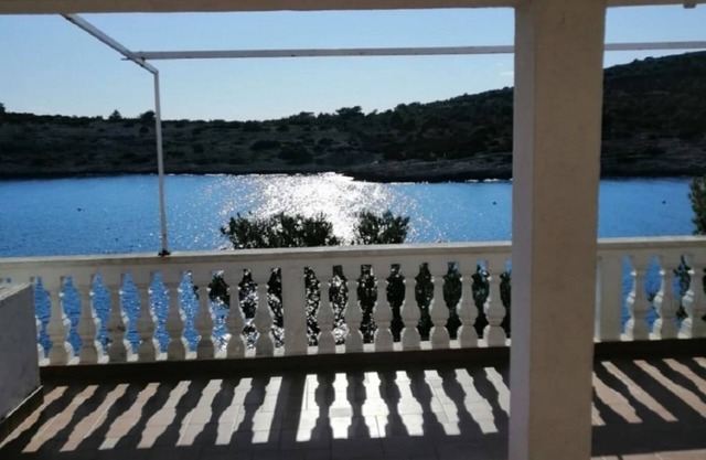Holiday house Dragi - right next to the beach - Zirje (Island Zirje), Riviera Sibenik, Croatia
