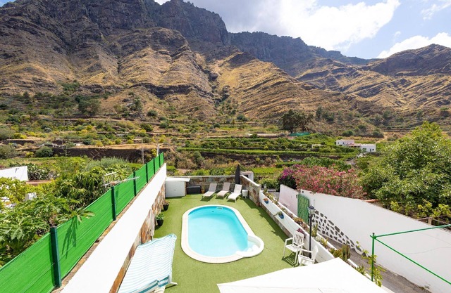 Holiday house Agaete for 1 - 5 persons with 3 bedrooms - Holiday home