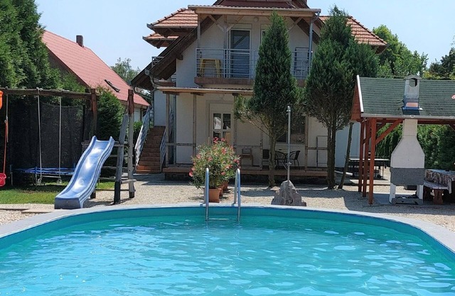 Holiday house Balatonmáriafürdõ for 1 - 7 persons with 3 bedrooms - Holiday home