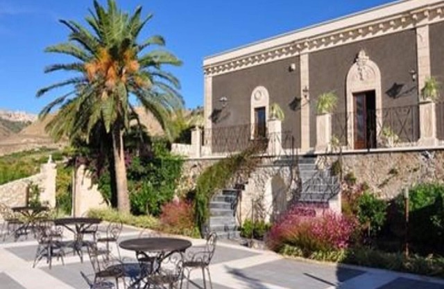 Holiday house Centuripe for 1 - 12 persons with 4 bedrooms - Farmhouse