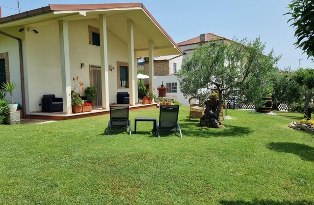 Holiday house Colonnella for 1 - 5 persons with 2 bedrooms - Holiday house