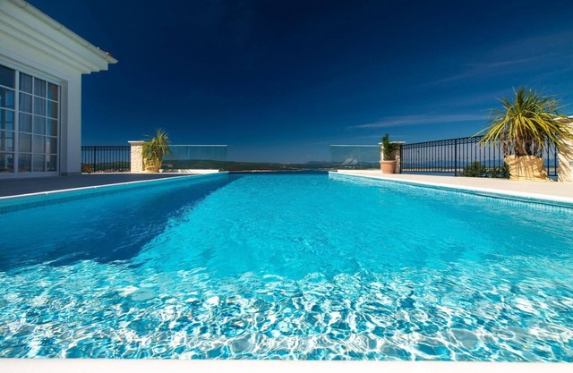 Holiday house Crikvenica for 1 - 8 persons with 4 bedrooms - Holiday house