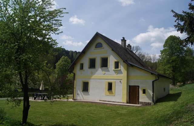 Holiday house Dedov for 1 - 6 persons with 3 bedrooms - Holiday house