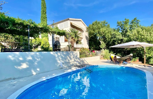 Holiday house Donji Zagon for 1 - 10 persons with 5 bedrooms - Holiday house