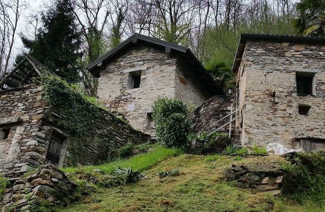 HOLIDAY HOUSE in Valle Cannobina, LAGO MAGGIORE