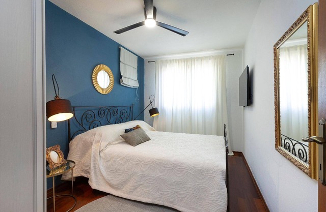 Holiday house Lovište for 1 - 7 persons with 3 bedrooms - Holiday apartment in one or multi-family h