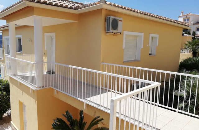 Holiday house, only 1 apartment is rented, private pool only for the tenant