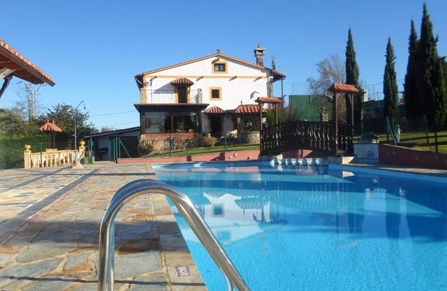 Holiday house Parbayón for 1 - 8 persons with 4 bedrooms - Holiday house
