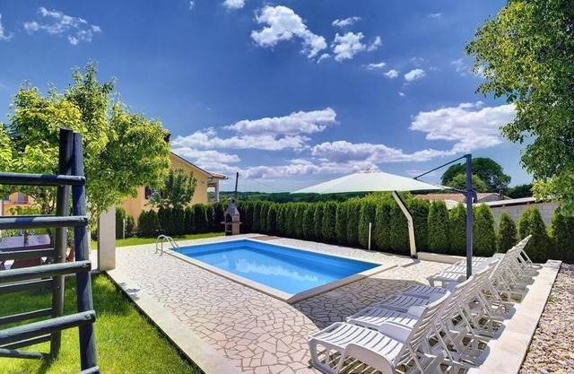 Holiday house Pazin for 1 - 10 persons with 5 bedrooms - Holiday home