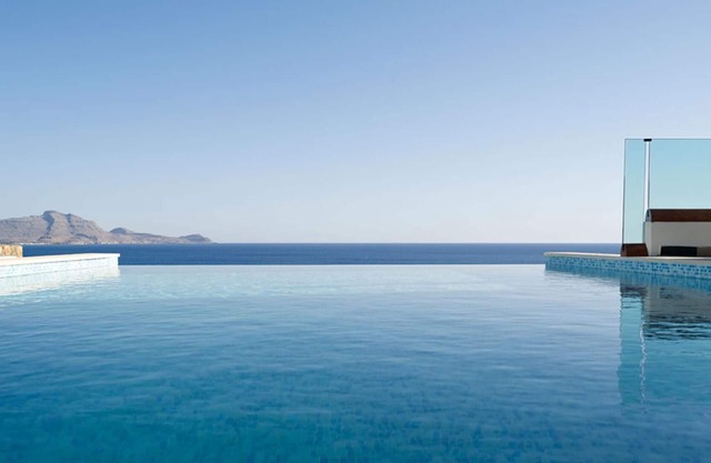 Holiday house Pefki for 1 - 6 persons with 3 bedrooms - Twin house