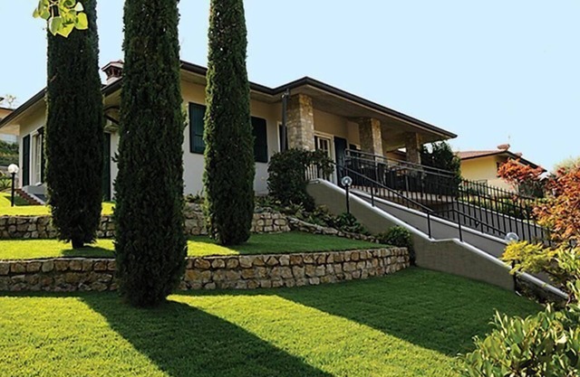Holiday house Pozzolengo for 1 - 12 persons with 6 bedrooms - Holiday house