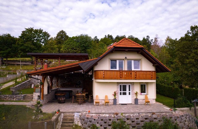 Holiday house rustically furnished