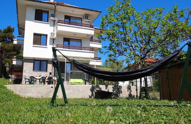 Holiday house Sozopol for 1 - 14 persons with 6 bedrooms - Holiday home