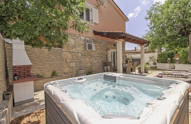 Holiday house Tiffany * 5000 m2 garden, playground, perfect for families