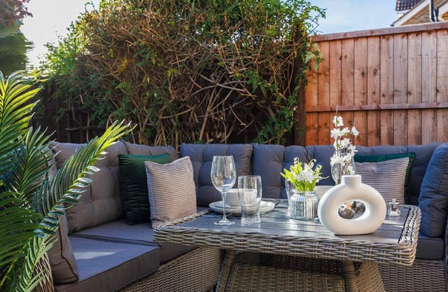 Holiday house Uxbridge for 1 - 9 persons with 4 bedrooms - Row house