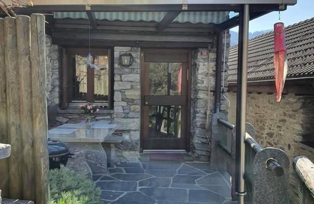 Holiday house Vogorno for 2 - 4 persons with 2 bedrooms - Holiday house