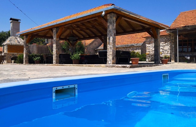 Holiday house with a swimming pool Gornje Planjane, Zagora (K-11701)