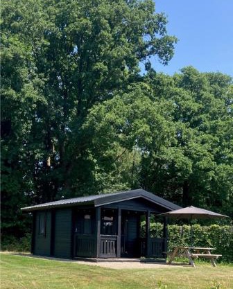Holiday Hut