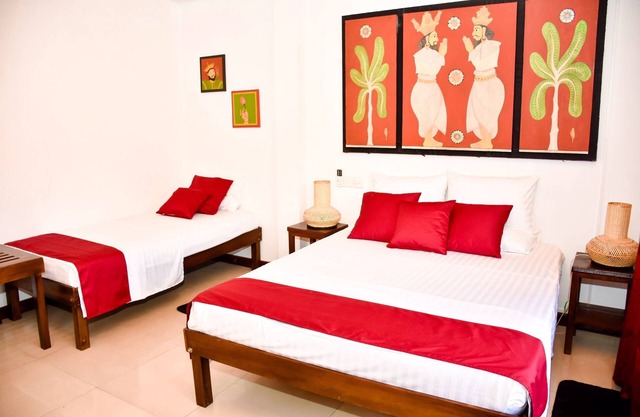 HOLIDAY IN MISTY MOUNTAINS - EXOTIC ASIAN LIVING @ SRI KANDYAN VILLA