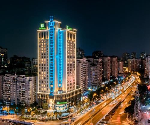 Holiday Inn Chongqing Guanyinqiao by IHG
