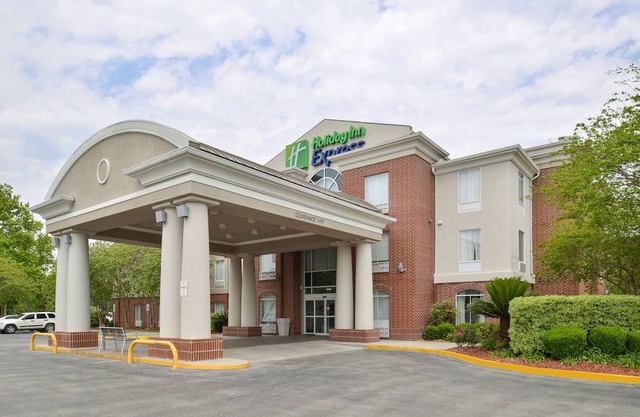 Holiday Inn Express Hotel & Suites Lafayette, an IHG Hotel